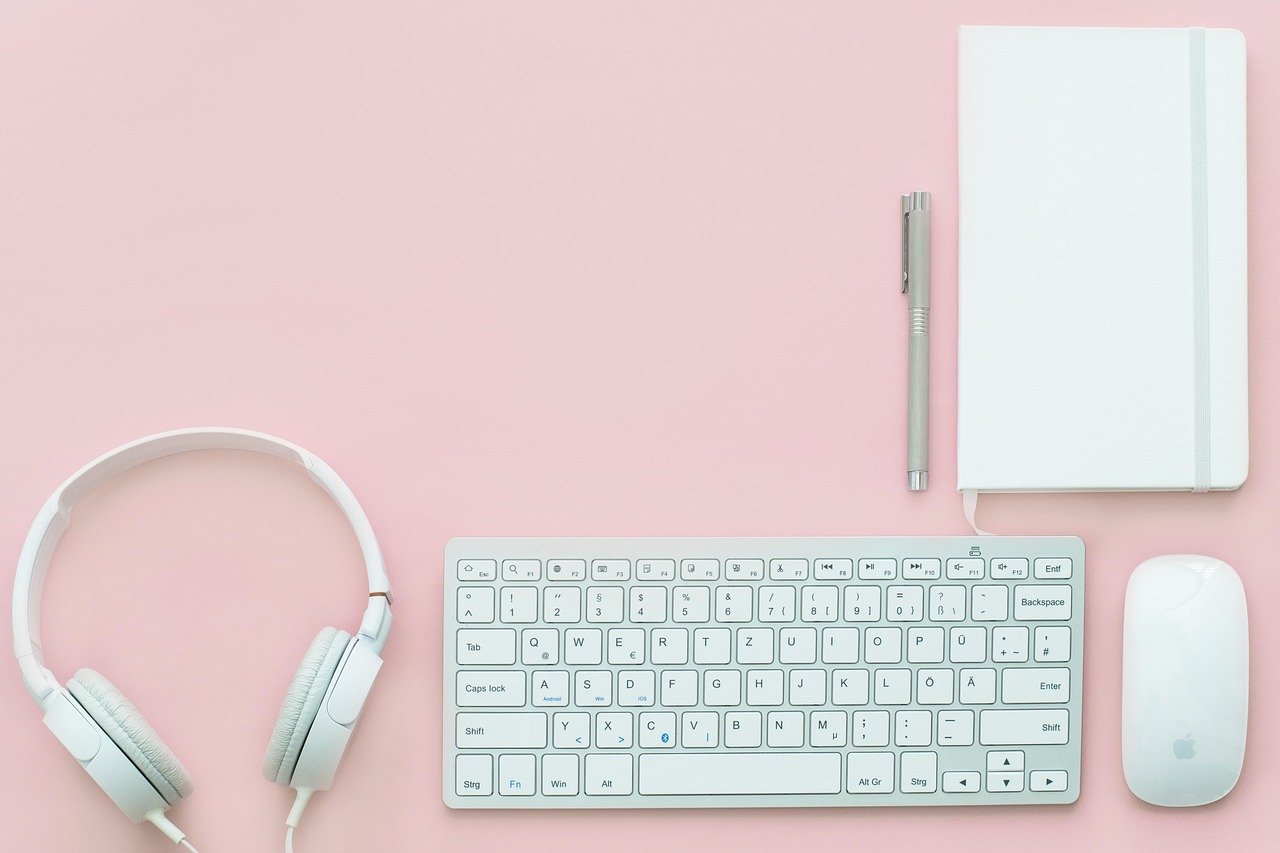 workplace, office, desk, free background, mac wallpaper, free wallpaper, windows wallpaper, keyboard, laptop wallpaper, 4k wallpaper 1920x1080, mouse, headphones, notebook, hd wallpaper, office table, cool backgrounds, desktop backgrounds, pink, pastel, background, beautiful wallpaper, full hd wallpaper, wallpaper 4k, computer, home office, technology, mockup, wallpaper hd, digitization, notes, 4k wallpaper, copy space
