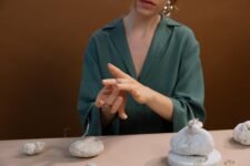 Minimal smart rings on a hand
