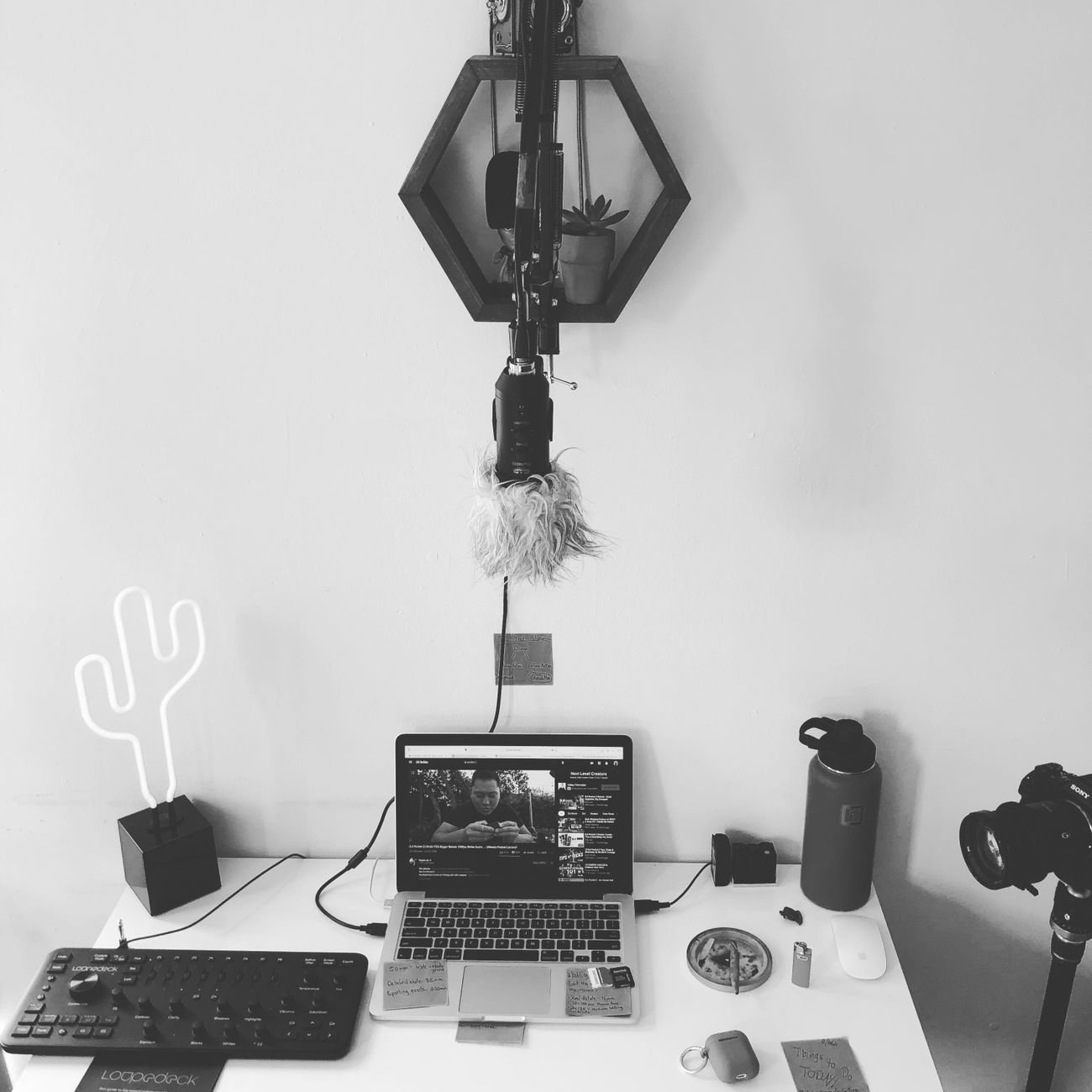 Premium Webcam 4K with AI Auto-Framing