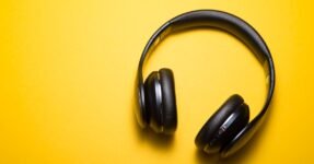 Best noise cancelling headphones 2026