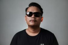Meta Ray-Ban vs Snap Spectacles 3: Which AI Glasses Win in 2026?