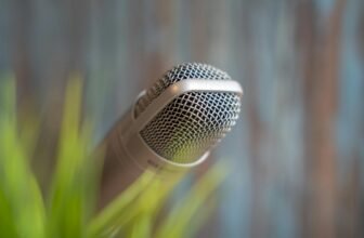 Plaud Note Review: The AI Voice Recorder I Carry Every Day