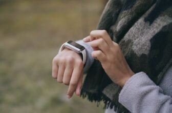 Best Smartwatches 2026: Apple Watch Series 10 vs Garmin vs Samsung vs Fitbit